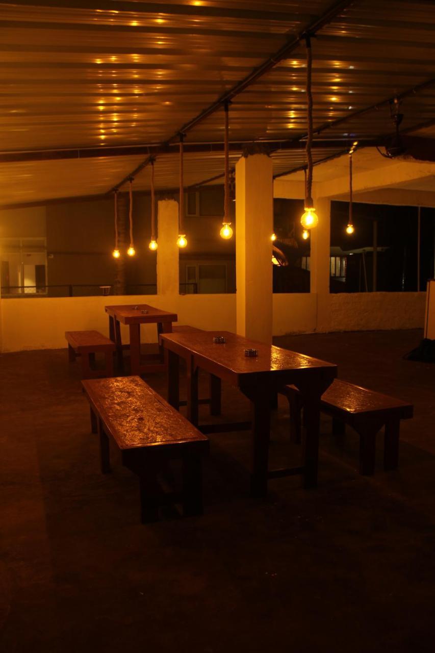 Aerostel - Backpacker'S Hostel In Goa 卡兰古特 外观 照片
