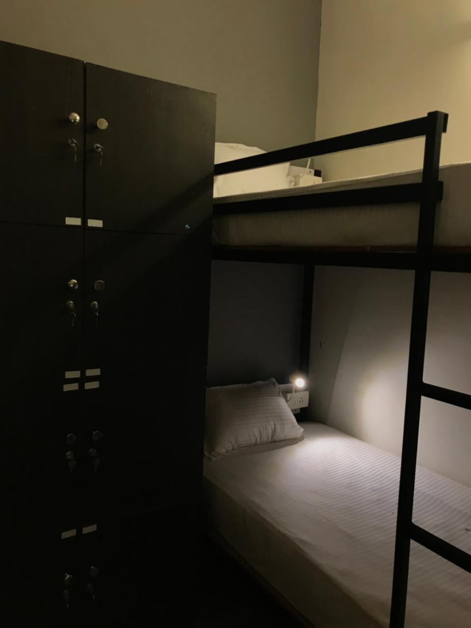 Aerostel - Backpacker'S Hostel In Goa 卡兰古特 外观 照片