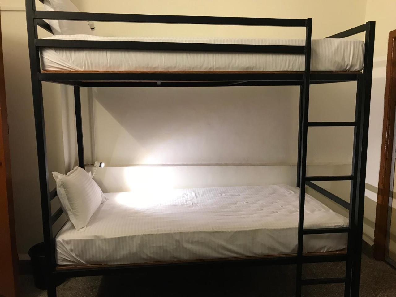 Aerostel - Backpacker'S Hostel In Goa 卡兰古特 外观 照片