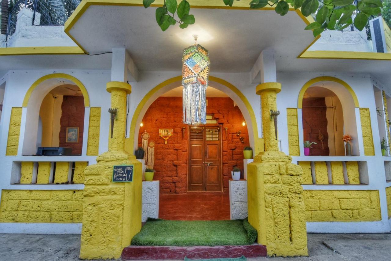 Aerostel - Backpacker'S Hostel In Goa 卡兰古特 外观 照片