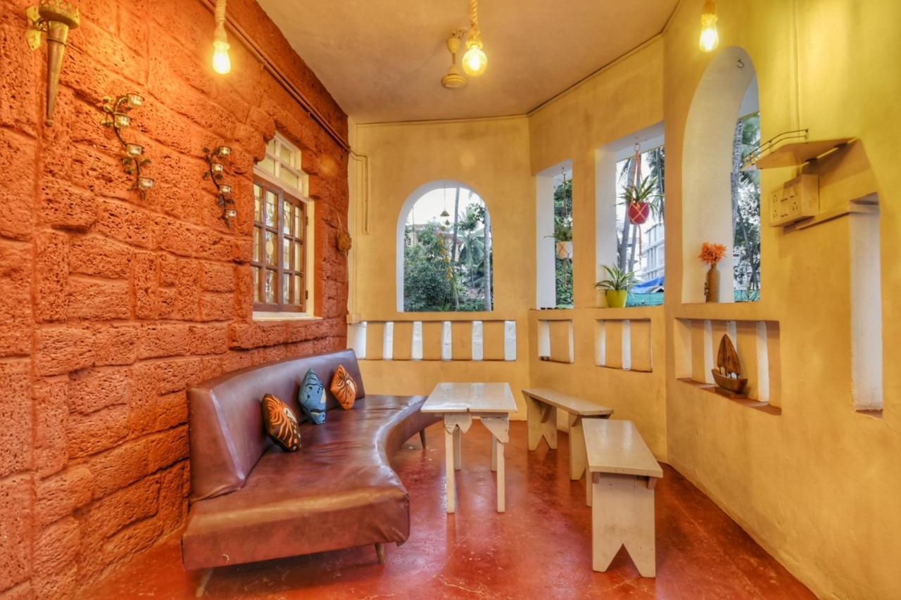 Aerostel - Backpacker'S Hostel In Goa 卡兰古特 外观 照片