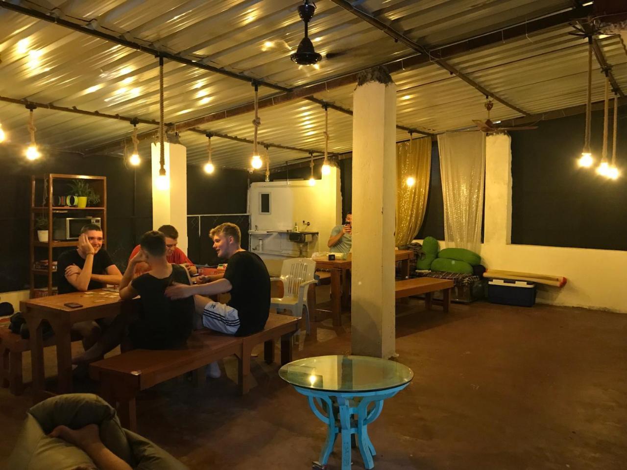 Aerostel - Backpacker'S Hostel In Goa 卡兰古特 外观 照片